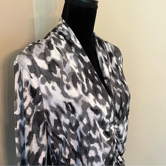 RAFAELLA Size XL Pebble Ombre Ruched 3/4 Sleeve Top NWT - Picture 2 of 8